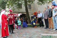 Tradicionālajos Jaunpils Viduslaiku svētkos