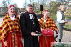 Jaunpilī svinīgi atklāj tiltu/FOTO/