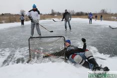 Jaunsātu atklātajā hokeja čempionātā /FOTO/