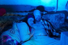 Alunāna Jelgavas teātris sezonu uzsāk ar pirmizrādi, komēdiju «Kaimiņu būšana»