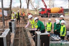 Tukuma 3. pamatskolas topošās sporta zāles pamatos iebūvēta kapsula /FOTO/