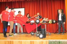 Kandavas tehnikumam uzdāvina jaunu kartingu /FOTO/