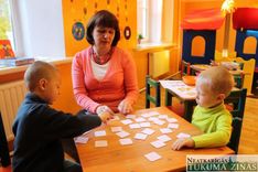 2,5 līdz 6 gadus vecus bērnus uzraudzības grupā Tukumā var atstāt līdz četrām stundām