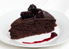 Senioriem valsts svētkos dāvinās 400 kūkas