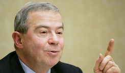 Lembergu apcietina tiesas zālē