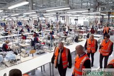 Tukumā atklāta somu uzņēmuma «Lindström Prodem» darba apģērbu ražotne /FOTO/