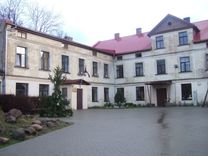 Jauna ēka mūzikas, mākslas un deju skolai, kā arī – peldbaseins