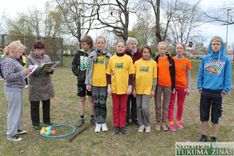 Mazpulcēnu darba gads sākas ar sporta spēlēm Lapmežciemā 