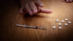 Par narkotisko vielu lietošanu Smārdē aizturēti četri cilvēki