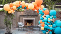 Hēlijs un baloni ballītē: dekorēšanas māksla
