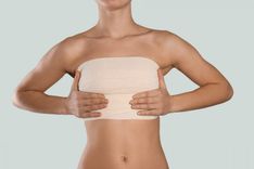 Cik sāpīga ir krūšu palielināšanas operācija?