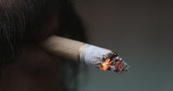 Par smēķēšanu uz balkona – aicinājums būt līdzcietīgiem pret tiem, kas nesmēķē