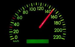 Svētku laikā visvairāk pieķerti autovadītāji par ātruma pārsniegšanu