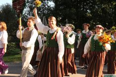 Otro Virsdiriģentu svētku gājienā Irlavā