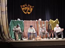 Amatierteātru saspēlēšanās Lapmežciemā /FOTO/