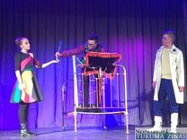 Teātru skates pirmā kārta Džūkstē /FOTO/