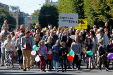  Aicina pieteikties brīvprātīgos palīgus