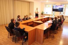 Par finansēm un vērtēšanu