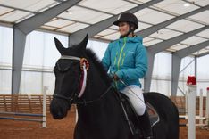 Jāšanas sacensībās «Zelta piparkūka»