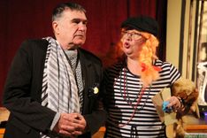 Teātra ražas svētkos Vānē