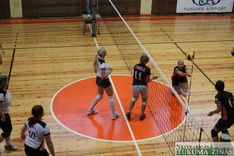 Atklātais čempionāts volejbolā sievietēm turpinās