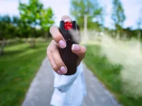 Veikalā iepūš asaru gāzi. Tirdzniecības vieta vērsusies policijā