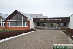 Skolotāji streikoja, lielākajā daļā skolu skolēnu nebija