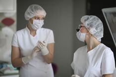 Kāpēc ir svarīgi veikt savlaicīgu zobu protezēšanu?