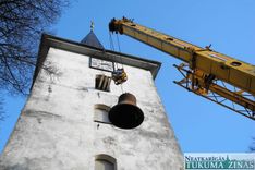 Pēc 60 gadiem Tukuma baznīcas zvans atdots Ērgļu draudzei