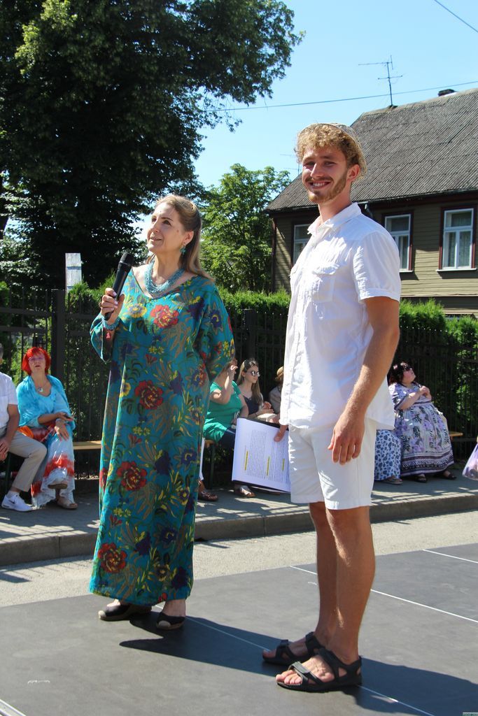 Gallery image 160032