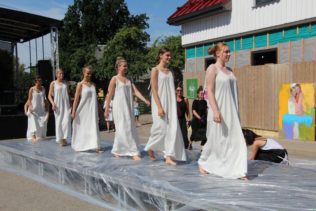 Gallery image 160034